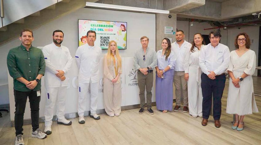 Ministra Diana Morales En el marco de su visita a la Zona Franca Tayrona