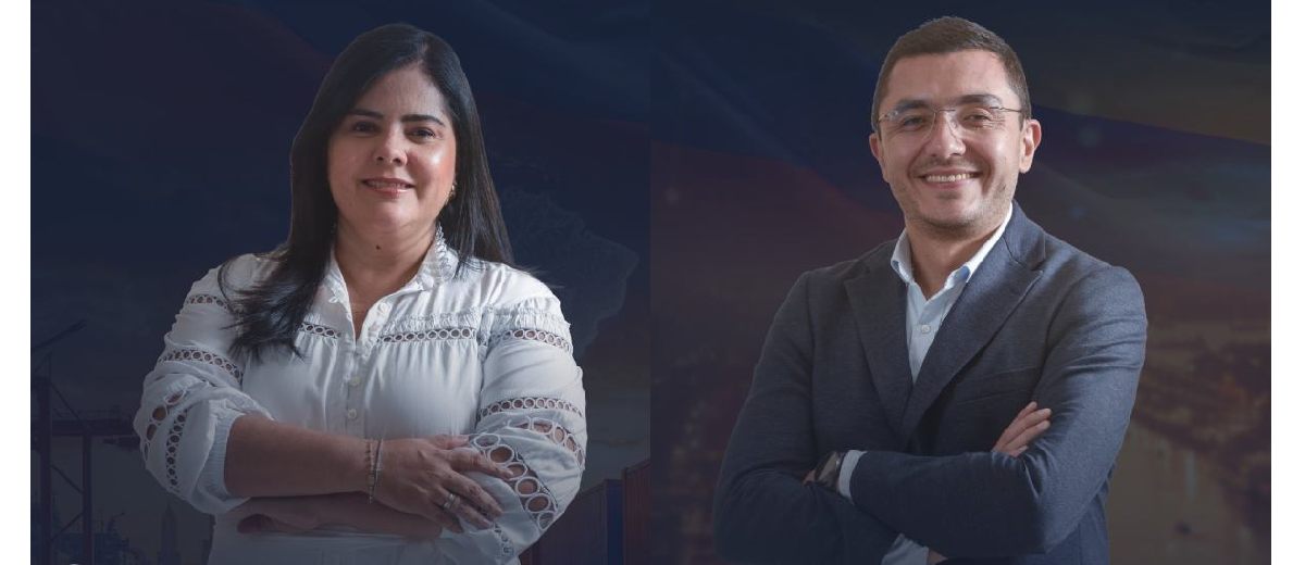 Descripción imagen: Hombre y mujer posando para la foto, con los brazos cruzados y sonriendo.