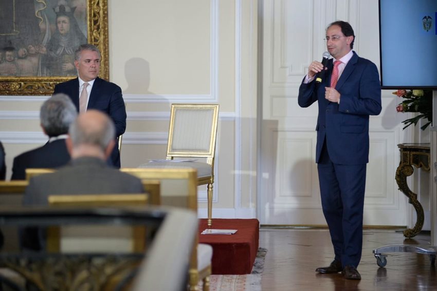 En este modelo, las empresas deberán incluir en su razón social la expresión “Beneficio e Interés Colectivo”.