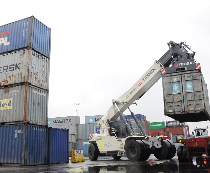 El último mes del año reportó buenos resultados para las exportaciones agropecuarias y las manufactureras.