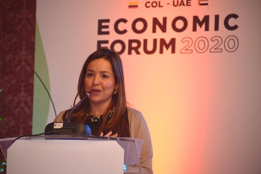 La funcionaria señaló las ventajas competitivas que ofrece Colombia a los inversionistas extranjeros.