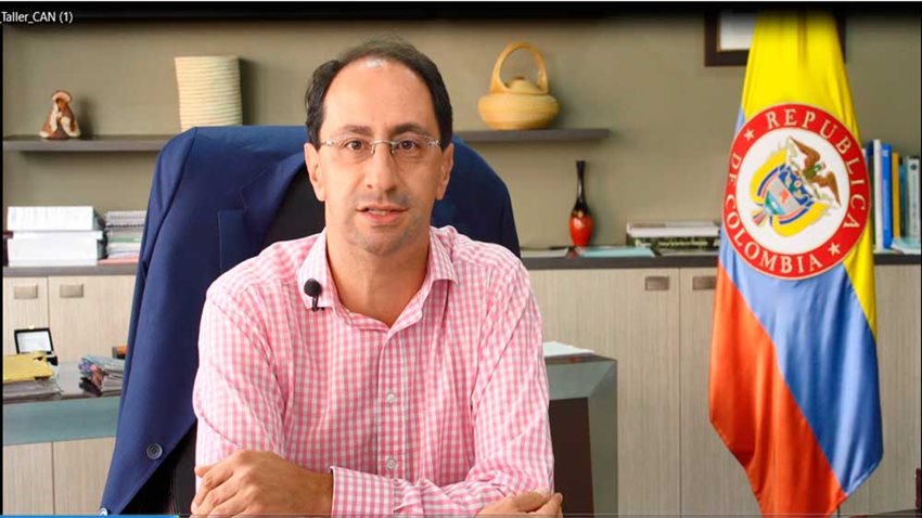 El Ministro explicó que a través del centro se ha avanzado en política pública y en regulación.