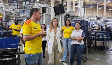 Viceministra de Comercio Exterior (e), Sofía Cañón visitando a empresa ensambladoras de motocicletas - Gobierno de las Oportunidades trabaja articuladamente con sector de motos para impulsar la competitividad y la innovación