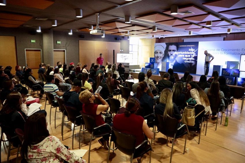 El sector belleza alcanza el 5 % de la base empresarial de la Cámara de Comercio de Medellín.