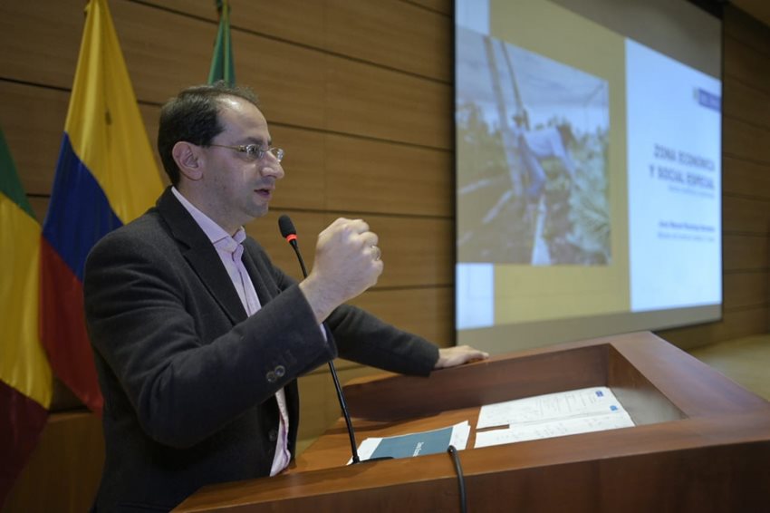 El objetivo principal de este régimen es impulsar la generación de empleo de esas regiones.