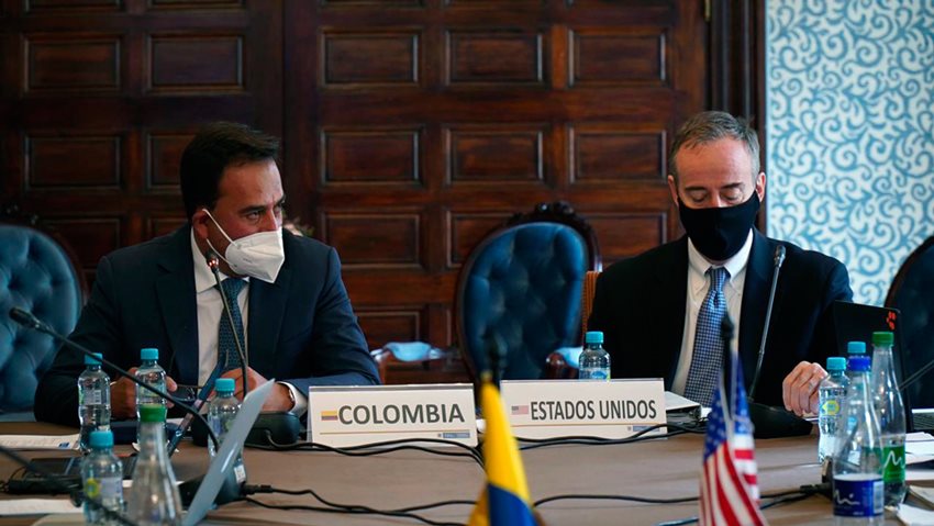 Viceministro de Desarrollo Empresarial, Jorge Enrique González, en la Mesa de Oportunidades Económicas.