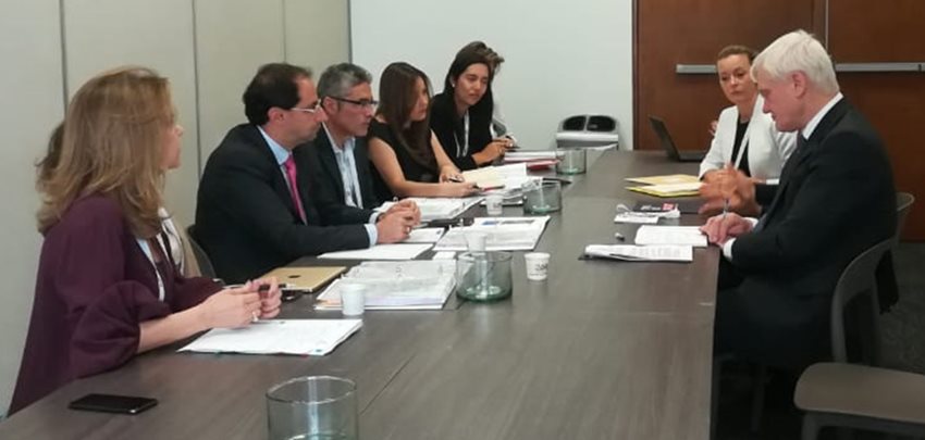 Según el Ministro, los sectores en los que hay oportunidades son infraestructura, energía renovable y turismo.