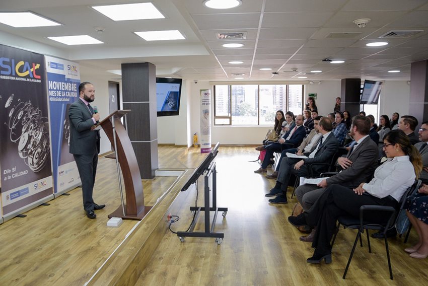 En el evento, dirigido a empresas, consumidores y entidades, los asistentes realizaron talleres de innovación.